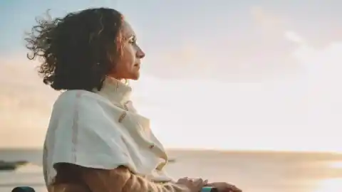 Imagen 1 de 5 cursos recomendados por médicos (2025) para mejorar tu bienestar físico y mental