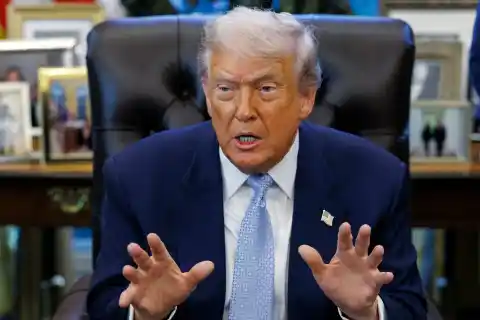 Imagen 1 de “No estoy nada contento con México”: Trump asegura que estaría “orgulloso” de atacar narcolanchas del país vecino