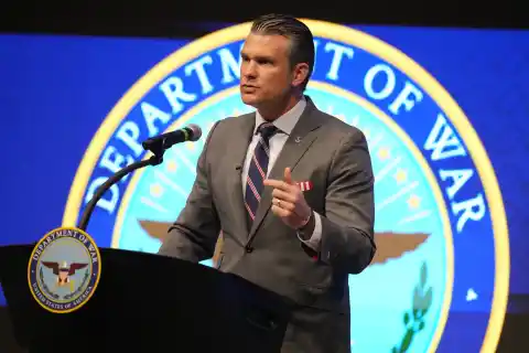 Imagen 1 de Hegseth anuncia el comienzo de la operación Lanza del Sur para “acabar con el narcoterrorismo” en América Latina