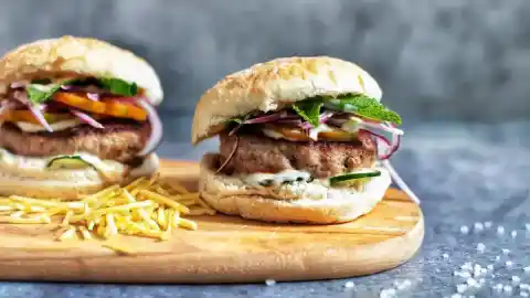 Imagen 1 de Del mar, la huerta y la parrilla: 7 maneras deliciosas de disfrutar una buena hamburguesa
