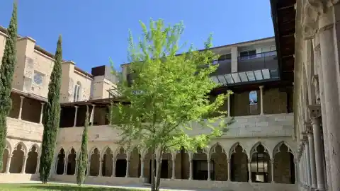 Imagen 1 de Un jurista, un físico y un médico optan a dirigir la UdG en los próximos seis años