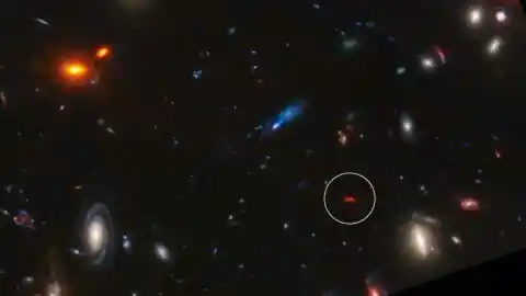 Imagen 1 de Descubierta una galaxia que produce estrellas 180 veces más rápido que la Vía Láctea
