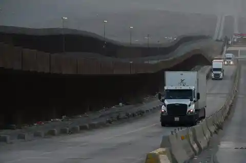 Imagen 1 de México y EE UU perfilan un nuevo acuerdo de seguridad, migración y comercio en la última milla de la prórroga arancelaria