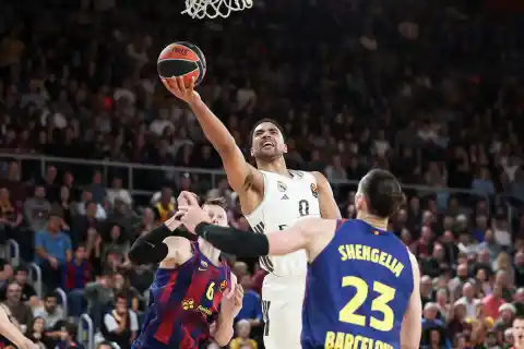 Imagen 1 de El Madrid cura las heridas con su clásico triunfo ante el Barcelona