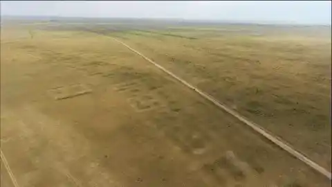 Imagen 1 de La 'Ciudad de los Siete Barrancos', la enorme urbe hallada en Kazajistán que rompe todos los conceptos sobre los pueblos de la estepa