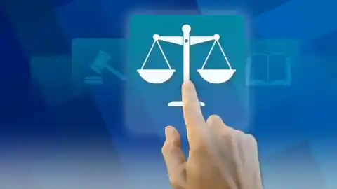 Imagen 1 de ¿Puedo trabajar a la vez por cuenta ajena y propia?