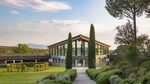 Imagen 1 de Ornellaia, un icono en un paraíso toscano