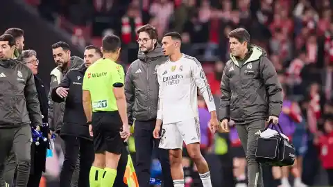 Imagen 1 de Trent Alexander-Arnold, "destrozado" por su nueva lesión: "El momento duele, pero voy a trabajar duro para volver más fuerte y mejor"