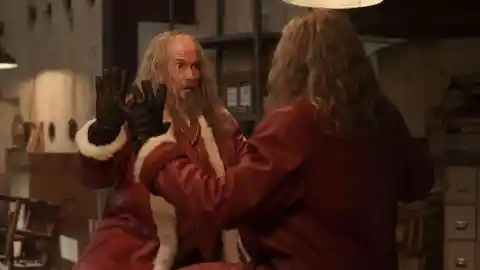 Imagen 1 de Santiago Segura se suplanta a sí mismo en lo nuevo de Netflix: crítica de 'La Navidad en sus manos 2'