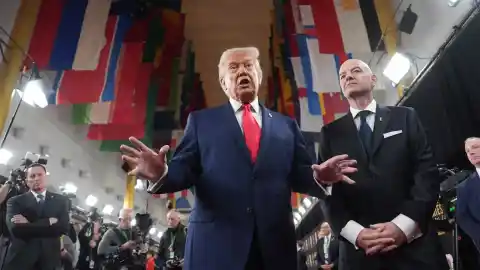 Imagen 1 de Leyendas mundiales, actores de Hollywood, el premio a Trump... las mejores fotos del sorteo del Mundial 2026
