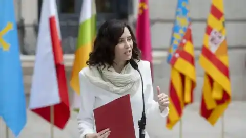 Imagen 1 de Ayuso presume de un servicio “inmejorable” en el Hospital de Torrejón