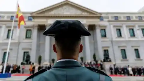Imagen 1 de Día de la Constitución y magia navideña: las imágenes que llenan de color la jornada