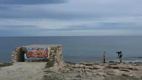 Imagen 1 de Prisión para la madre del niño de 4 años hallado muerto en una playa de Almería y su pareja