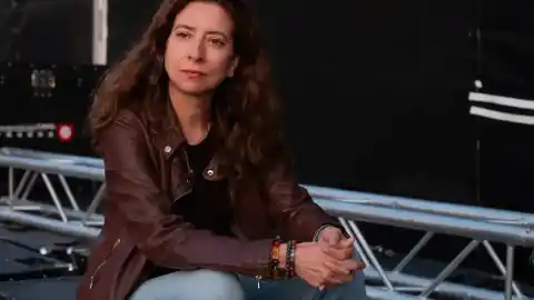 Imagen 1 de Ana Merino publica una novela de amor y desamor, 'El camino que no elegimos': "Lo que me interesa es que el lector piense"