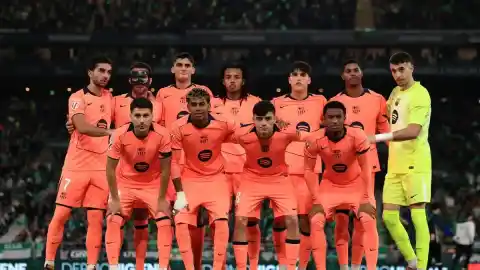 Imagen 1 de Un once sin treintañeros, el Barça más joven en 94 años