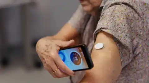 Imagen 1 de Los pacientes diabéticos de Madrid evitarán ir a consulta con un seguimiento remoto a través de sus detectores de glucosa