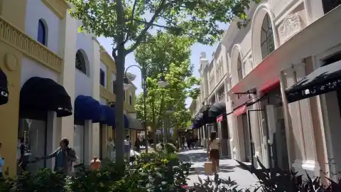 Imagen 1 de De las Rozas a El Corte Inglés: los mejores outlets de Madrid para comprar barato estas Navidades