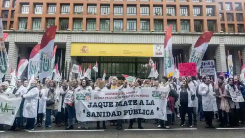 Imagen 1 de Madrid tilda de “disparate” el estatuto marco de los médicos y acusa a Mónica García de “mentir”