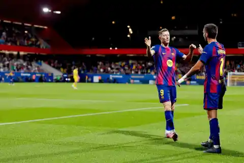 Imagen 1 de La incertidumbre del nueve titular del Barcelona: entre los goles de Ferran y el futuro de Lewandowski