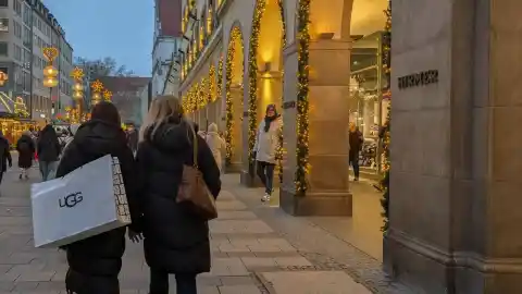 Imagen 1 de Elogio del pensamiento crítico, poco navideño