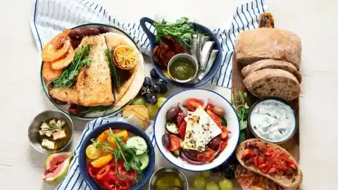 Imagen 1 de La mayoría de los hogares de Barcelona no siguen adecuadamente la dieta mediterránea