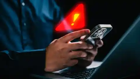 Imagen 1 de Desactiva esta opción de tu teléfono móvil si no quieres ser víctima de estafas