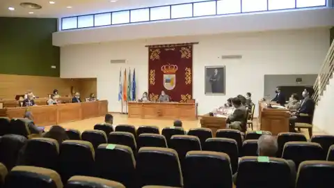 Imagen 1 de El PSOE andaluz apoya crear una gestora en Torremolinos tras el presunto acoso sexual