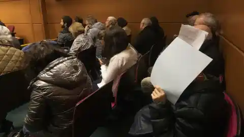 Imagen 1 de Absueltos 21 antiabortistas que se concentraron y rezaron frente a una clínica