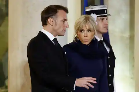 Imagen 1 de Brigitte Macron desata la polémica en Francia al calificar de “gilipollas de mierda” a un grupo de feministas