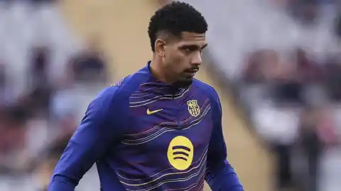 Imagen 1 de Ronald Araújo se marcha de viaje espiritual a Tierra Santa para recuperarse a nivel emocional y personal