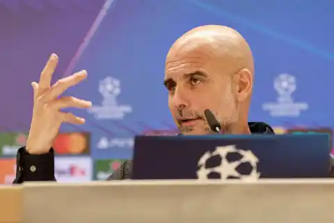 Imagen 1 de Pep Guardiola aconseja a Xabi Alonso: “Que mee con la suya, que como no mea colonia, le irá bien”