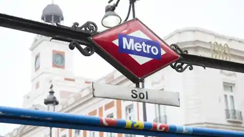 Imagen 1 de Detenido un hombre tras agredir a una mujer de 80 años en la estación de metro de Sol