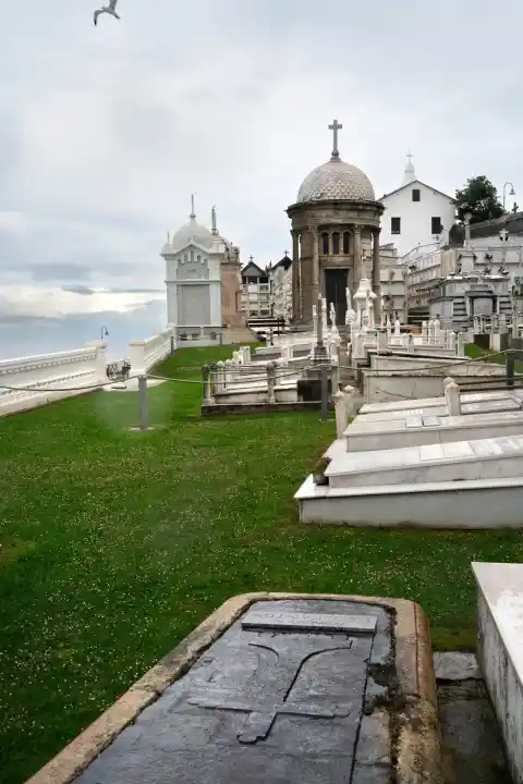 Imagen 1 de Cementerios únicos del norte de España que tienes que ver antes de morir