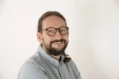 Imagen 1 de Alberto Soler, psicólogo y escritor: “La vida familiar se ha convertido en contenido para las redes”