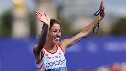 Imagen 1 de El milagro de Elena Congost tras su drama olímpico: récord en el Maratón de Valencia después de un año en el que superó un tumor