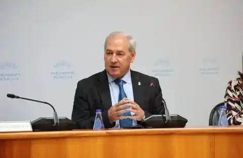 Imagen 1 de El PSOE recibe una denuncia por acoso en su canal interno contra el presidente de la Diputación de Lugo