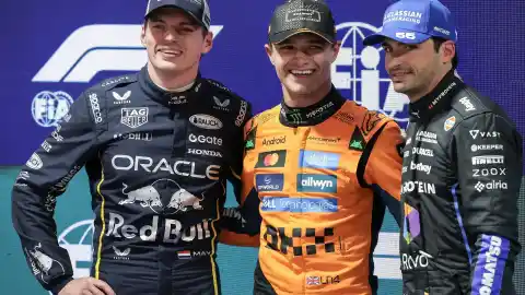 Imagen 1 de Un sorprendente Carlos Sainz acaba tercero en una clasificación de Las Vegas marcada por la lluvia y la 'pole' de Norris