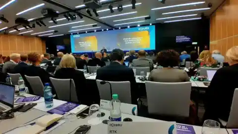 Imagen 1 de Vence el plazo para que las emisoras europeas decidan si irán o no a Eurovisión