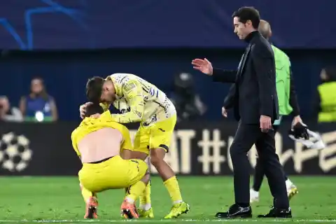 Imagen 1 de El Villarreal, irreconocible en la Champions, cae eliminado