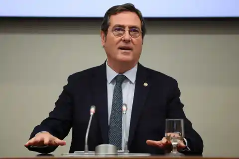 Imagen 1 de A Garamendi le falta cultura del esfuerzo