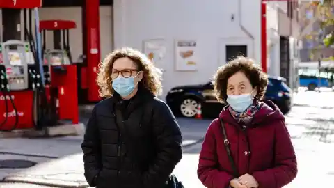 Imagen 1 de Encuesta: ¿Apruebas que se vuelva a obligar a usar la mascarilla por la gripe?