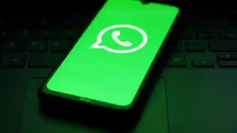 Imagen 1 de WhatsApp se renueva con un cambio de diseño inesperado en sus chats