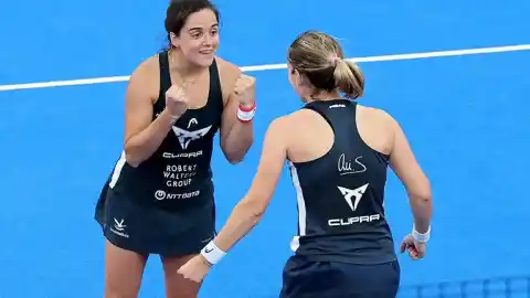 Imagen 1 de La emotiva despedida de dos leyendas del pádel que se separan tras cinco años juntas