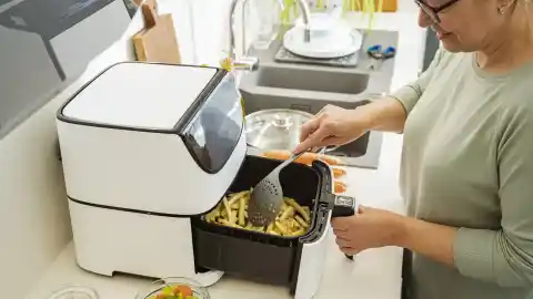 Imagen 1 de Freidora de aire XXL pero a precio de risa: 8 litros de capacidad ¡por 33 euros!