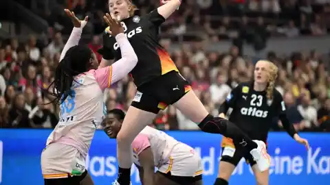 Imagen 1 de Insultos racistas en redes sociales a las Guerreras durante el Mundial de balonmano