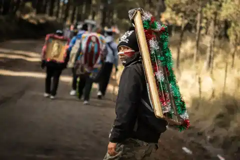 Imagen 1 de La travesía de los peregrinos guadalupanos por el Paso de Cortés