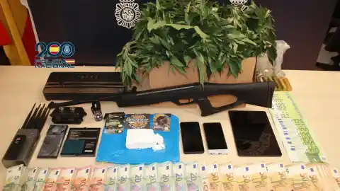 Imagen 1 de Detenido un hombre que surtía de droga a varios narcopisos en Arousa