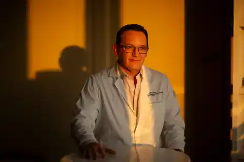 Imagen 1 de El ginecólogo Jesús Luján es detenido en México tras ser deportado por Estados Unidos