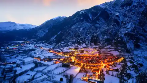 Imagen 1 de Ni Baqueira ni Pas de la Casa: el pueblo de España menos conocido que arrasa entre los amantes del esquí