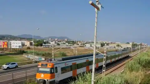 Imagen 1 de Interrumpida la circulación en las líneas R2, R2 Nord y R8 por una incidencia en Montmeló